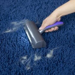 FurDaddy Batterij-aangedreven - Huisdier Haar Verwijderaar Voor Kleding - Herbruikbare Pluizenroller Voor Moeiteloze Verwijdering Van Kattenhaar & Hondenhaar - Zelfreinigende Pluizenborstel Voor Tapijt, Bank, Auto, Bed -Huisdier Benodigdheden 1200x1200 186